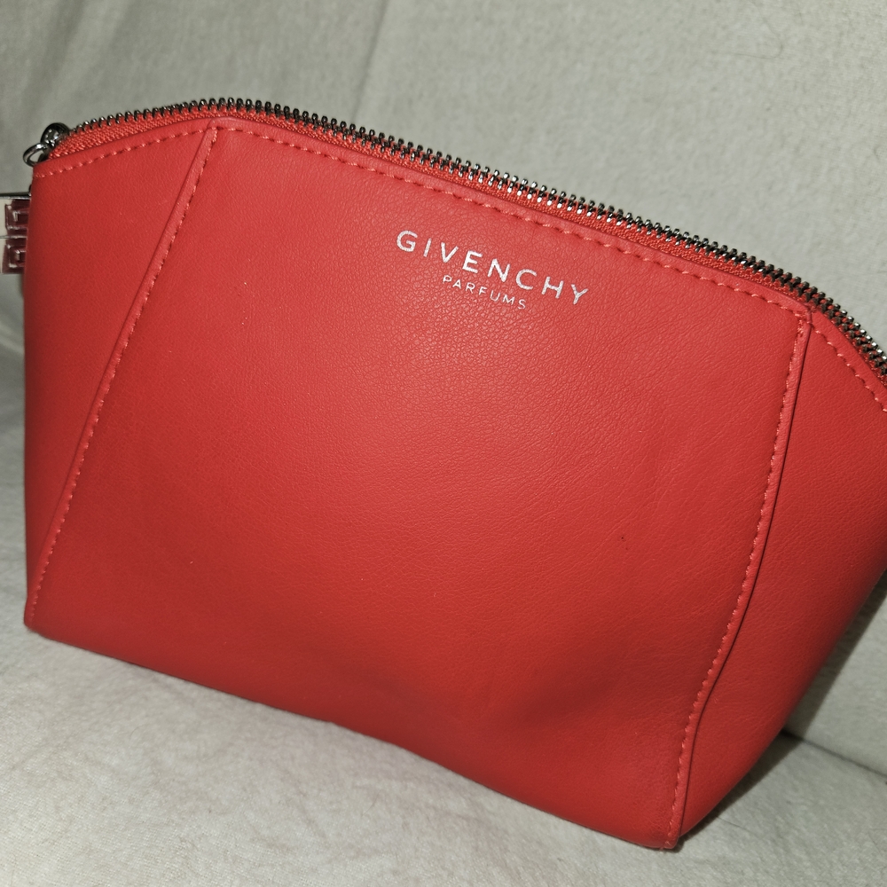 Givenchy Parfums Scarlet Pouch
